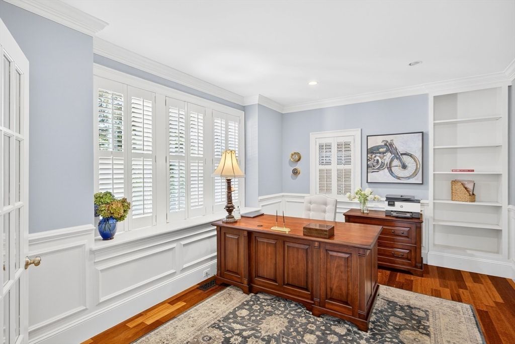 Home Office, Interior, Recessed Lighting, Wood Texture Flooring