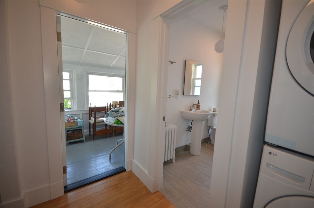 Bathroom, Interior, Pendant Lights, Wood Texture Flooring