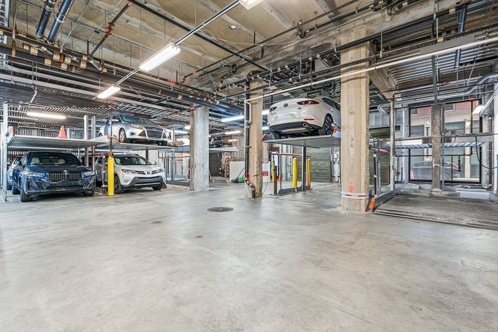 Garage, Interior