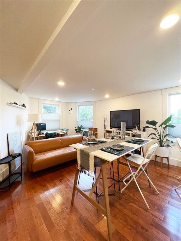 Home Office, Interior, Living room, Recessed Lighting, Wood Texture Flooring