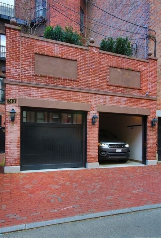 Attached, Exterior, Facade, Brick Facade, Rowhouse