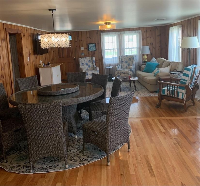 Dining room, Interior, Living room, Pendant Lights, Wood Texture Flooring, Wooden Walls