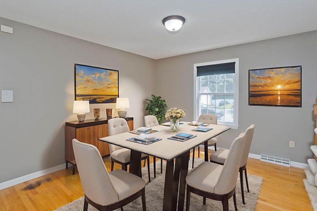 Dining room, Interior, Wood Texture Flooring