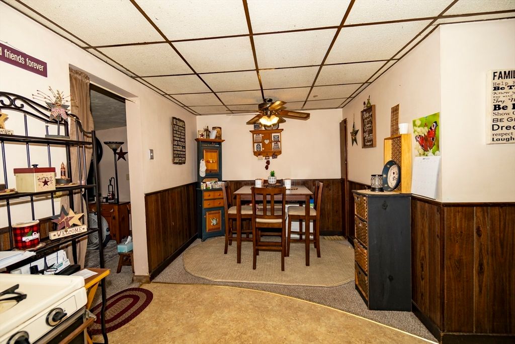 Dining room, Interior