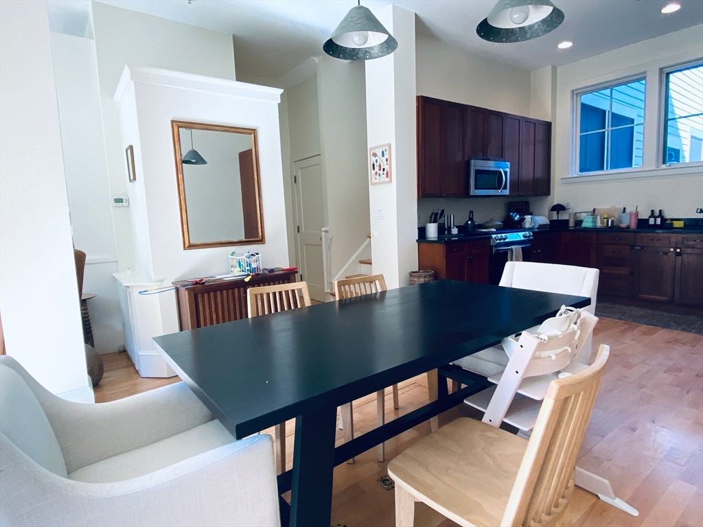 Dining room, Interior, Kitchen, Recessed Lighting, Wood Texture Flooring