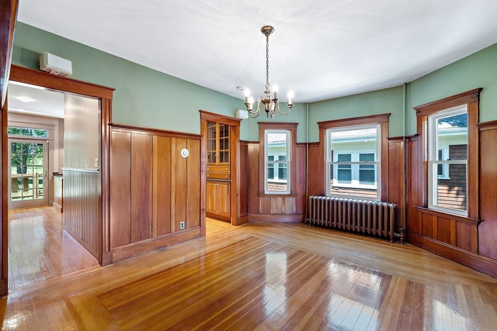 Chandelier, Empty room, Interior, Wood Texture Flooring, Wooden Walls