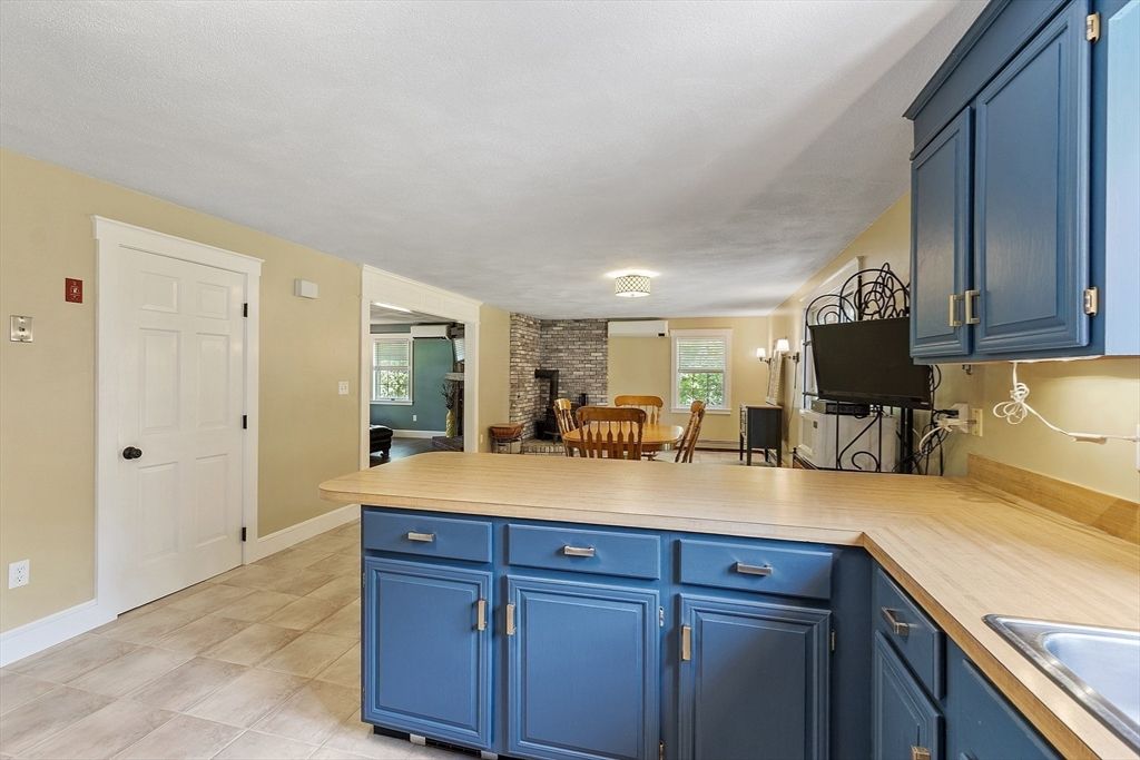Dining room, Interior, Kitchen, Stone Walls