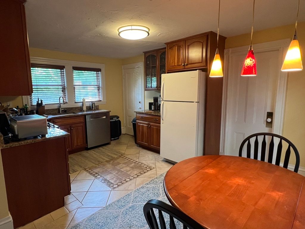 Dining room, Interior, Kitchen, Pendant Lights