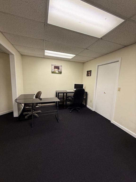 Home Office, Interior