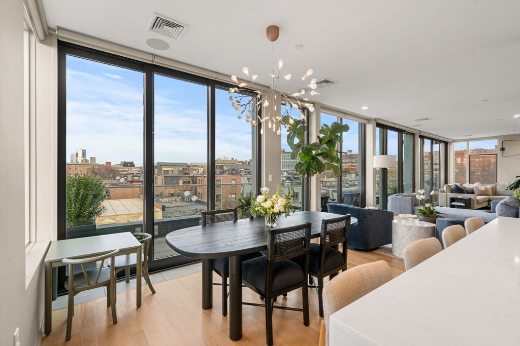 Dining room, Interior, Living room, Pendant Lights, Recessed Lighting, Wood Texture Flooring