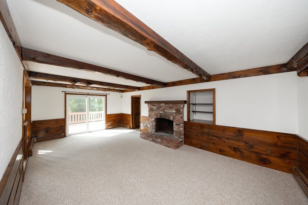 Empty room, Fireplace, Interior, Wooden Beams