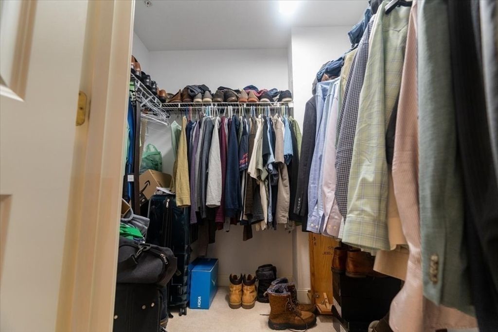 Interior, Walk-in Closets