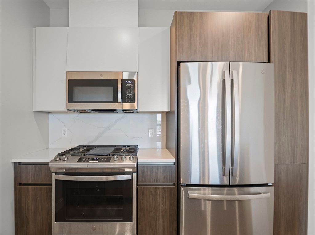Interior, Kitchen, Stainless Steel Appliances