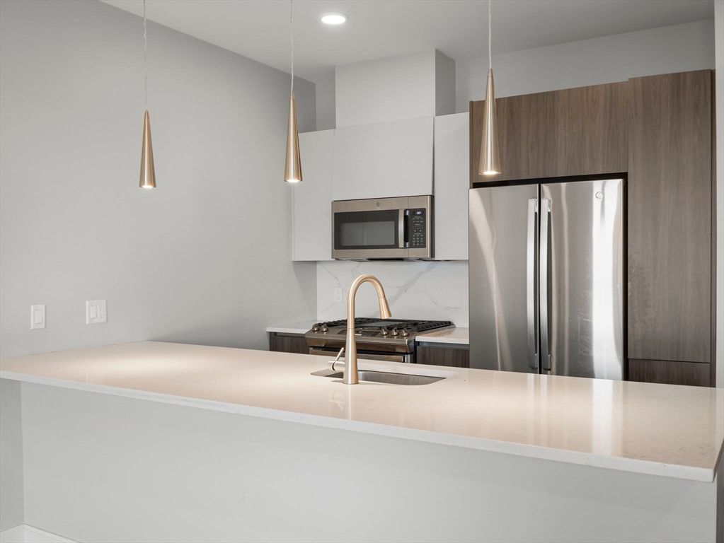 Interior, Kitchen, Pendant Lights, Recessed Lighting, Stainless Steel Appliances