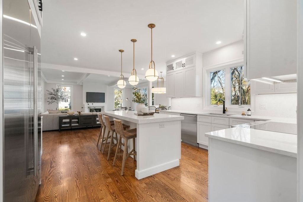 Interior, Kitchen, Living room, Pendant Lights, Recessed Lighting, Stainless Steel Appliances, Wood Texture Flooring