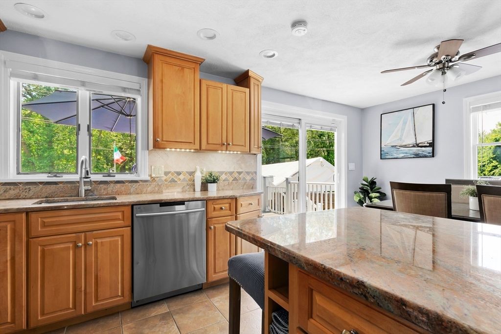 Interior, Kitchen, Recessed Lighting