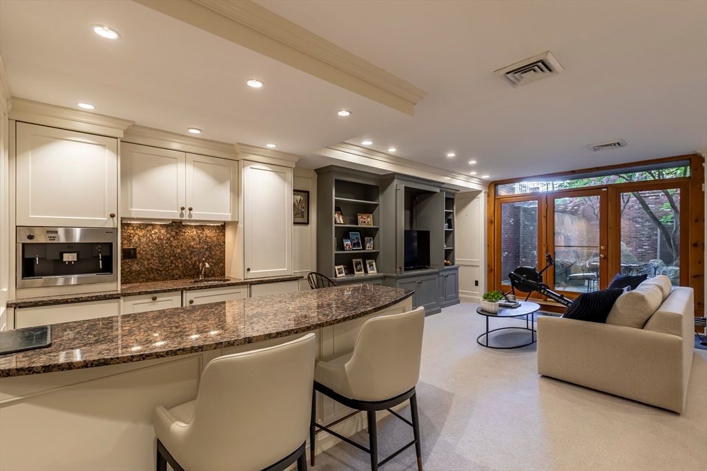 Interior, Kitchen, Living room, Recessed Lighting, Stainless Steel Appliances