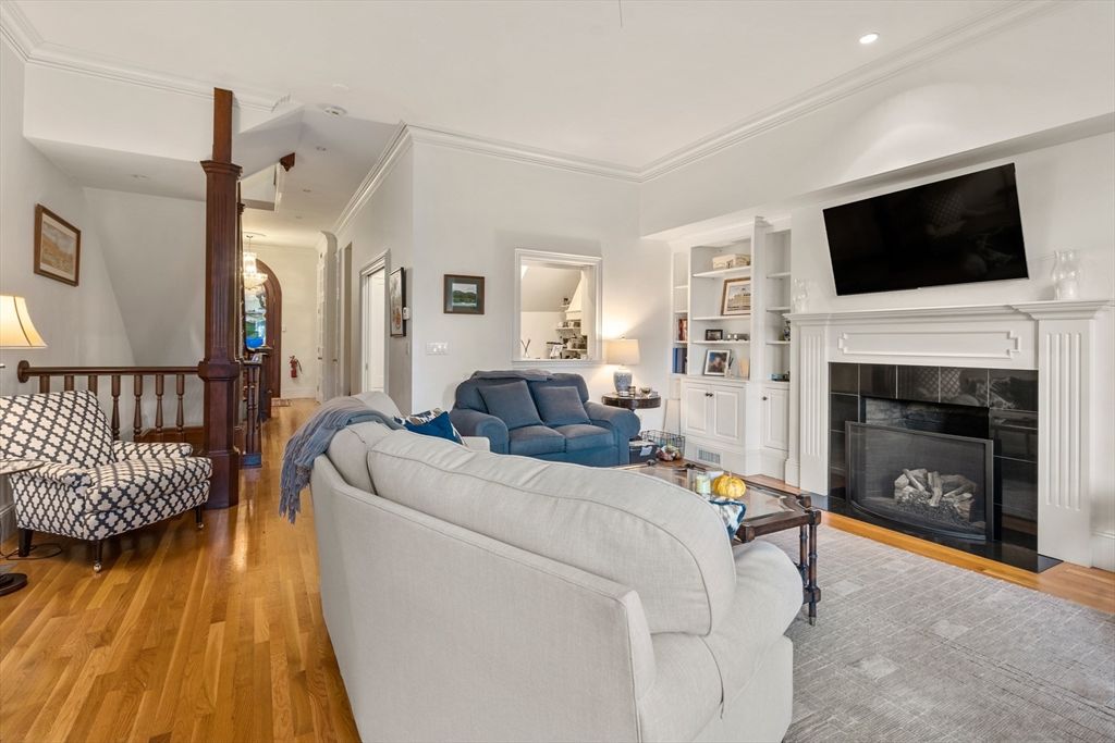 Fireplace, Interior, Living room, Recessed Lighting, Wood Texture Flooring