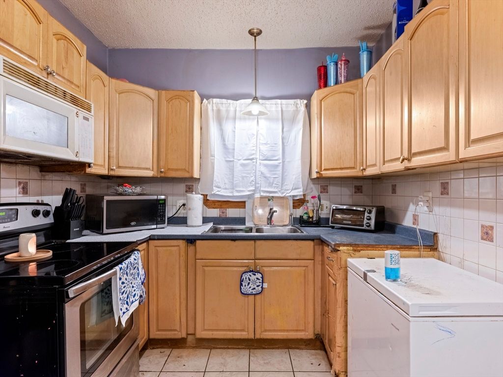Interior, Kitchen, Pendant Lights