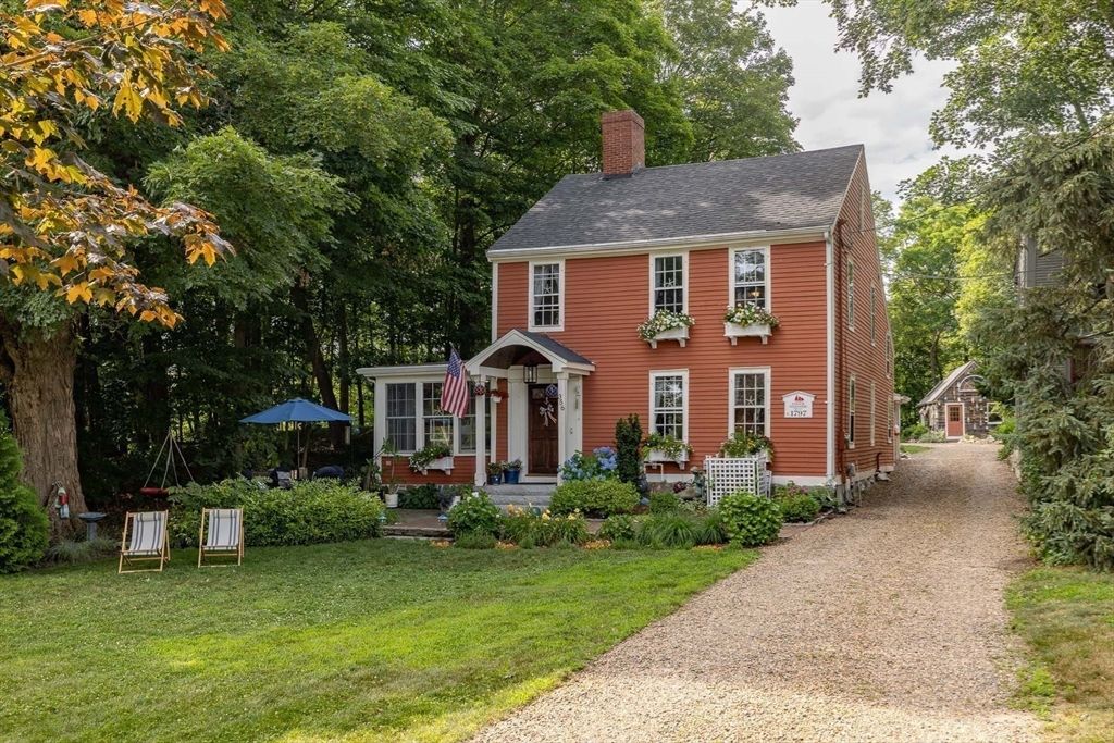 Backyard, Exterior, Facade, Georgian