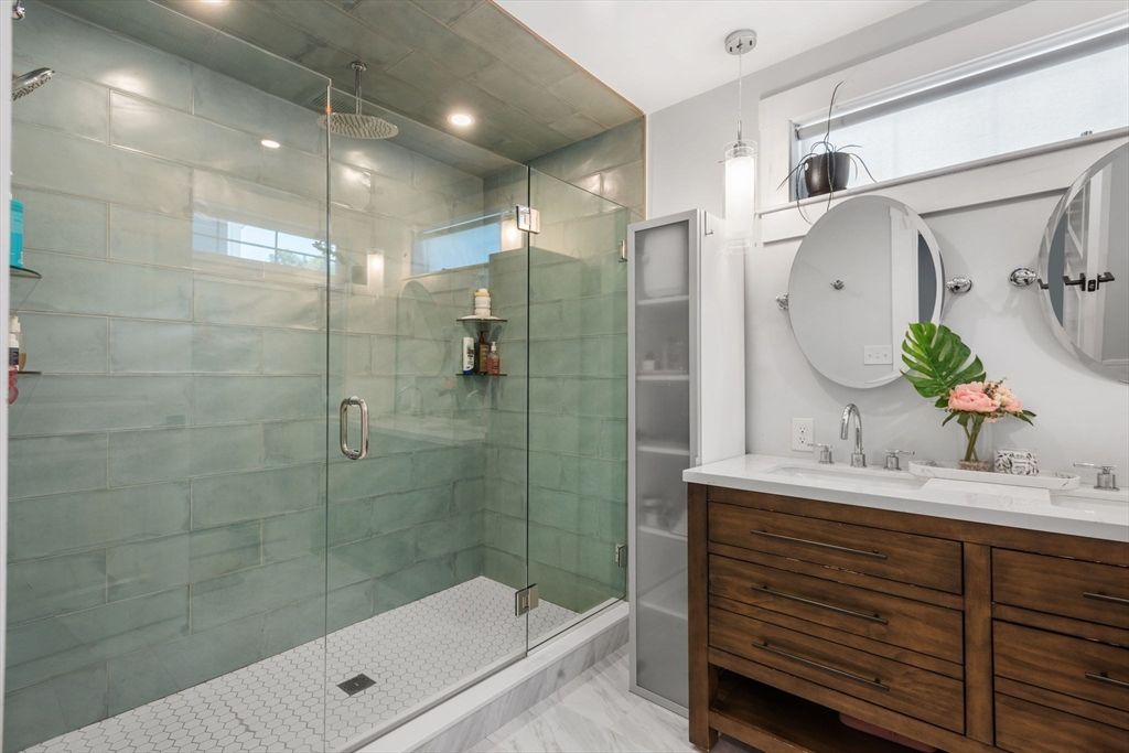 Bathroom, Dual Sink Vanities, Glass Shower, Interior, Marble, Pendant Lights, Recessed Lighting