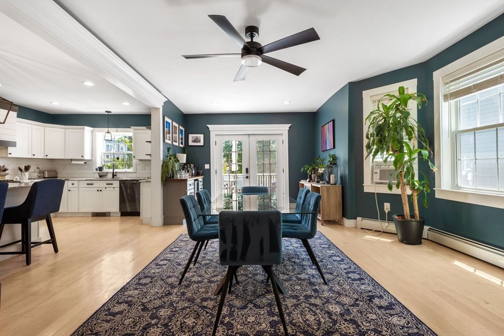 Dining room, Interior, Kitchen, Recessed Lighting, Wood Texture Flooring