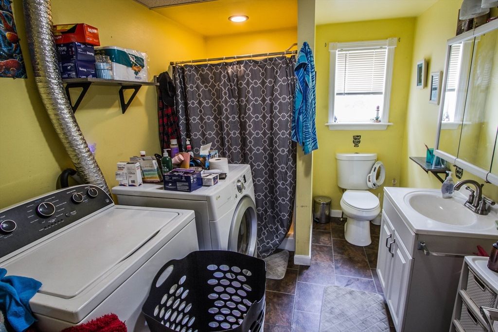 Bathroom, Interior, Recessed Lighting, Washer