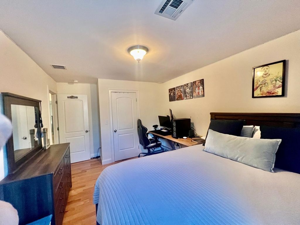 Bedroom, Home Office, Interior, Wood Texture Flooring