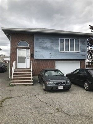Attached, Exterior, Facade, Brick Facade, Raised Ranch