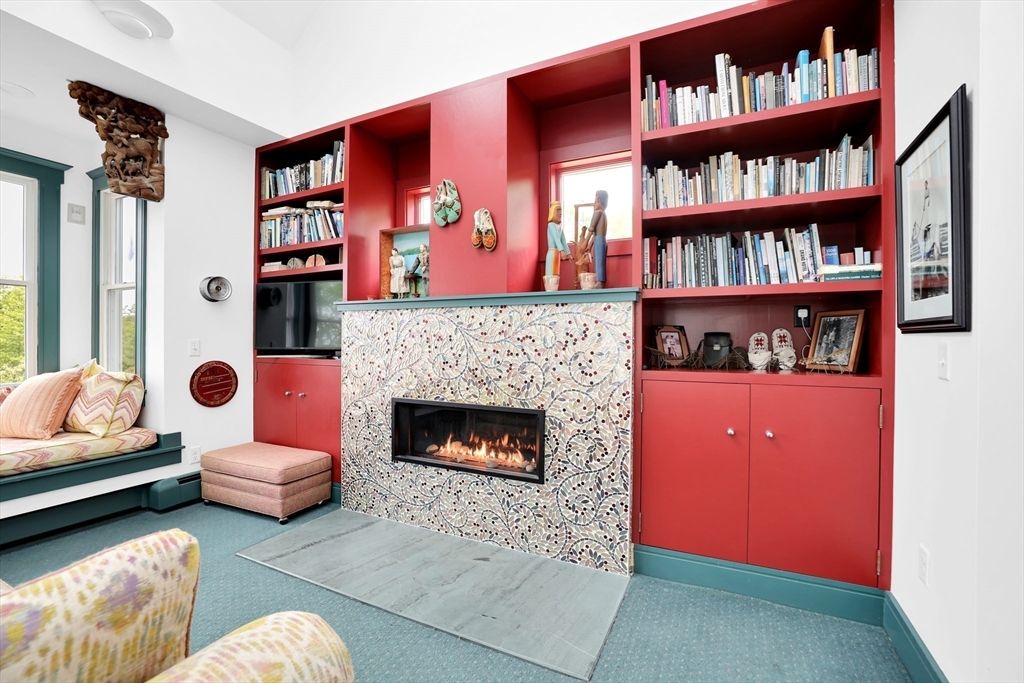 Fireplace, Interior