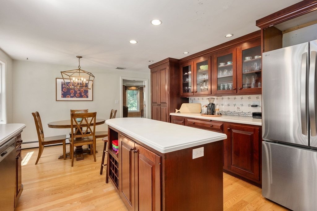 Dining room, Interior, Kitchen, Pendant Lights, Recessed Lighting, Wood Texture Flooring