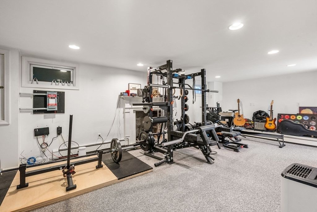 Fitness Equipment, Interior, Recessed Lighting