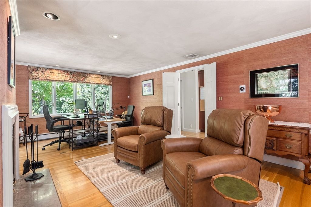 Home Office, Interior, Recessed Lighting, Wood Texture Flooring