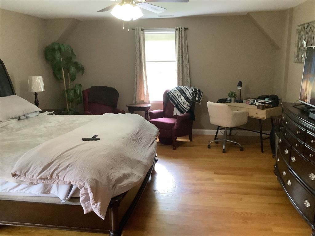 Bedroom, Home Office, Interior, Wood Texture Flooring
