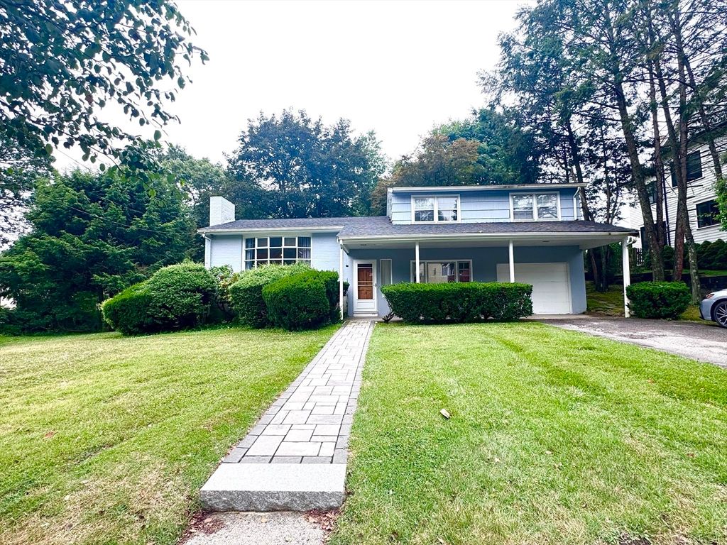 Attached, Backyard, Exterior, Facade, Split Level