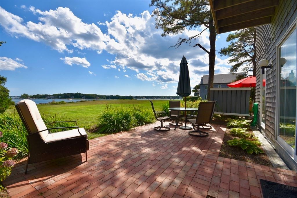 Backyard, Exterior, Water