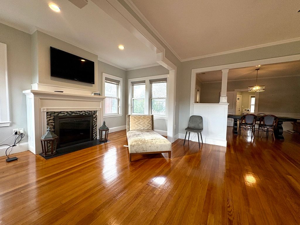 Dining room, Fireplace, Interior, Pendant Lights, Recessed Lighting, Wood Texture Flooring