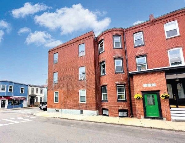 Exterior, Facade, Brick Facade, Rowhouse
