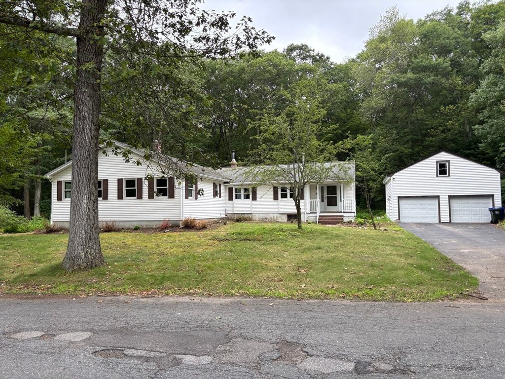 Attached, Detached Garage, Exterior, Facade, Ranch