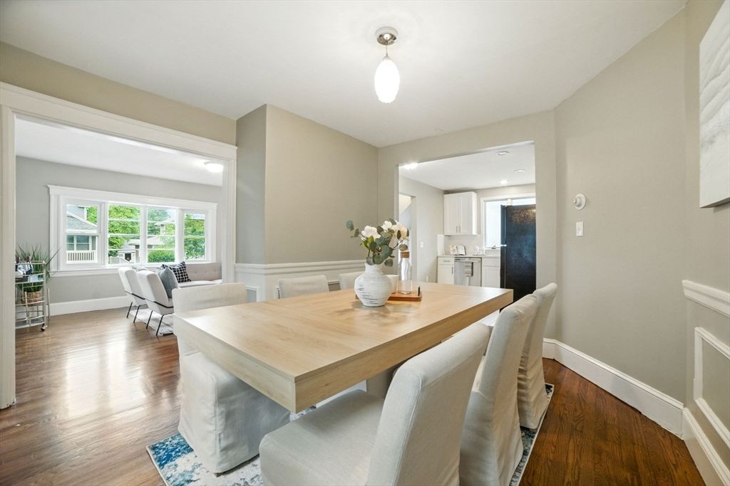 Dining room, Interior, Recessed Lighting, Wood Texture Flooring