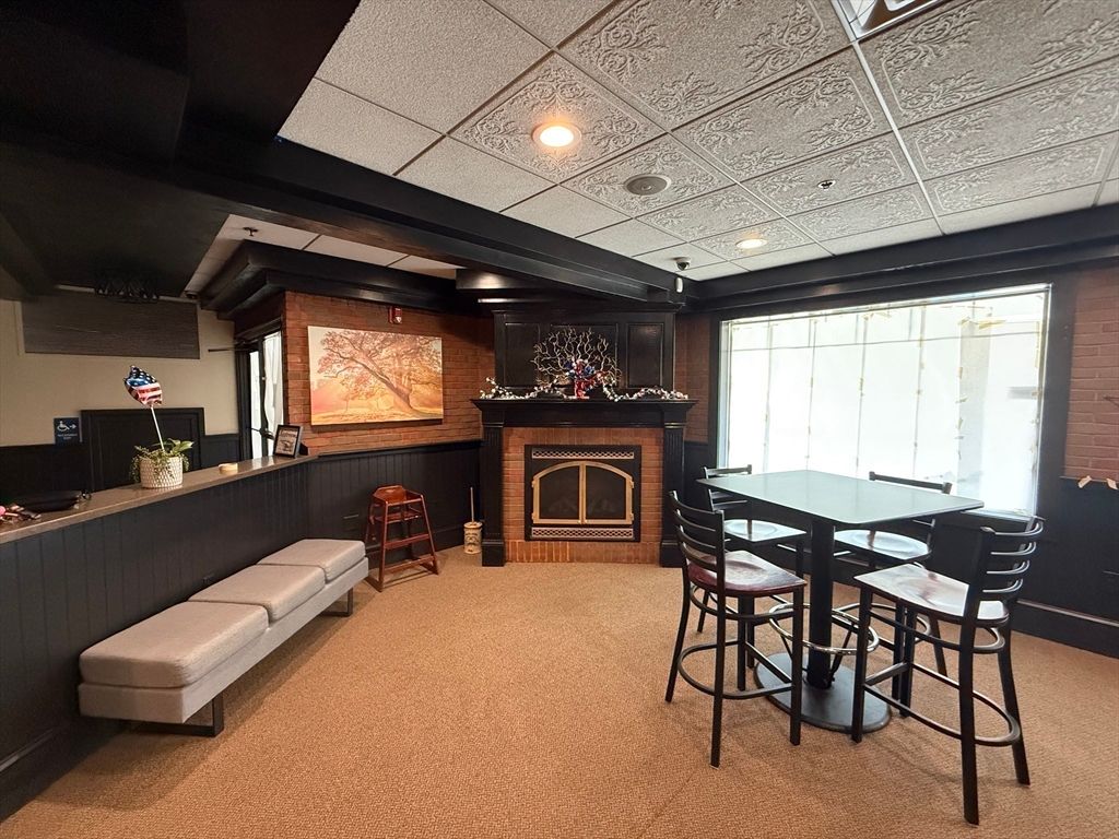 Dining room, Fireplace, Interior, Recessed Lighting