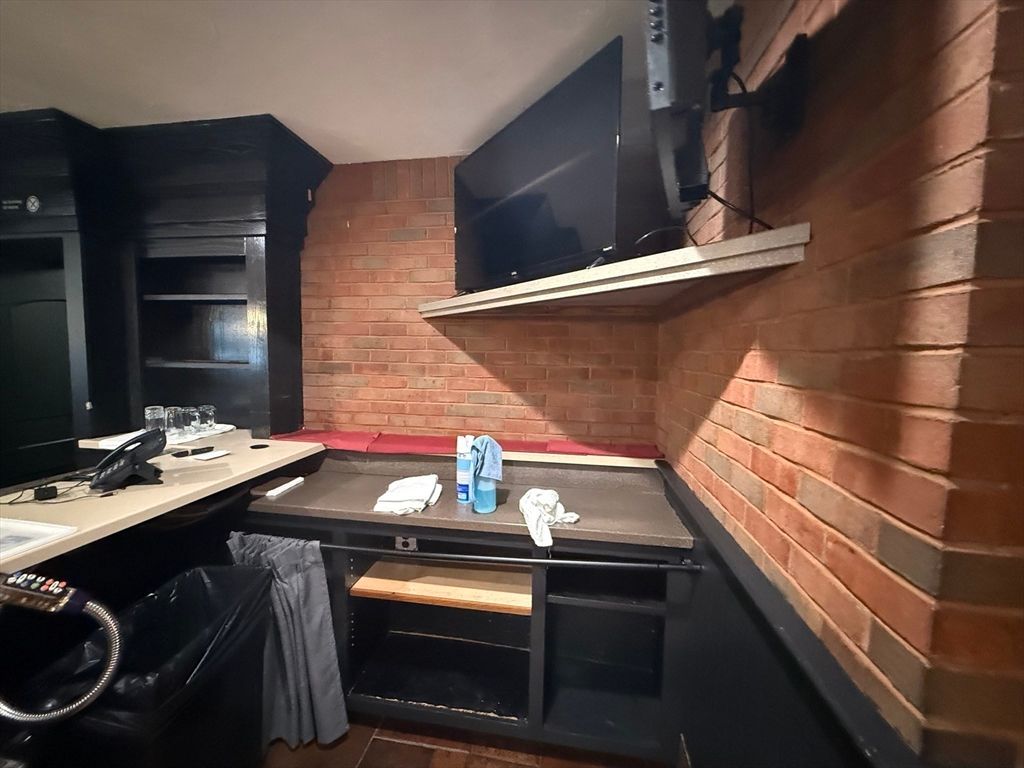 Interior, Kitchen, Stone Walls