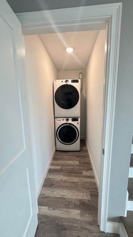 Interior, Recessed Lighting, Utility Closets, Washer, Wood Texture Flooring