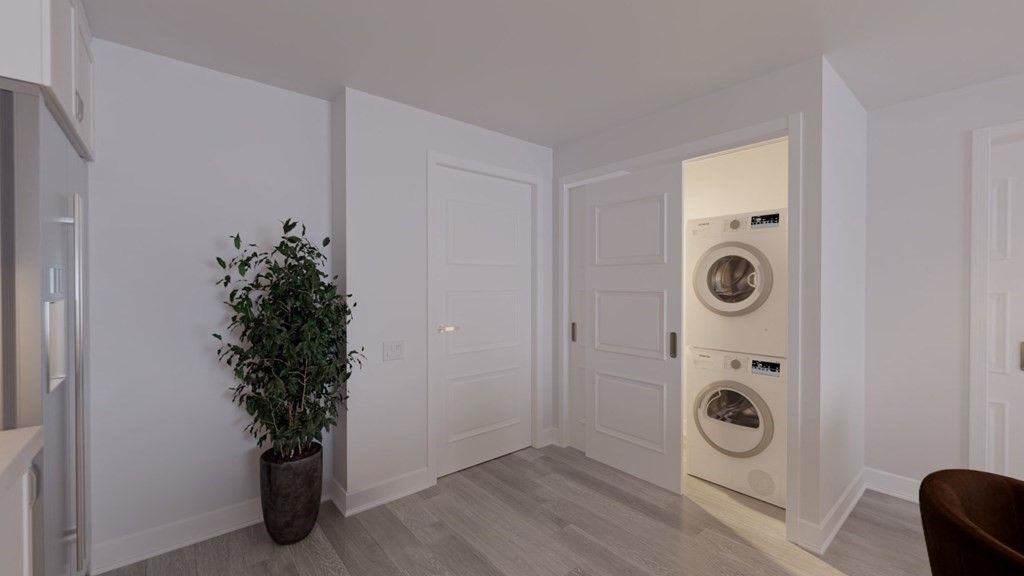 Interior, Utility Closets, Washer, Wood Texture Flooring