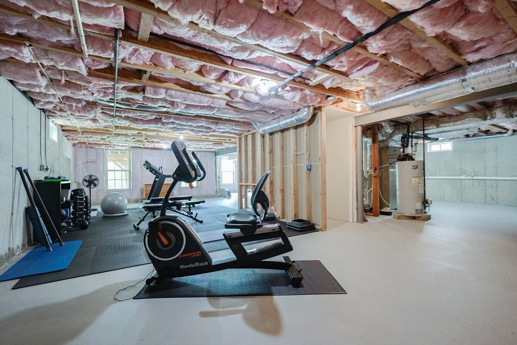 Fitness Equipment, Interior, Wooden Beams