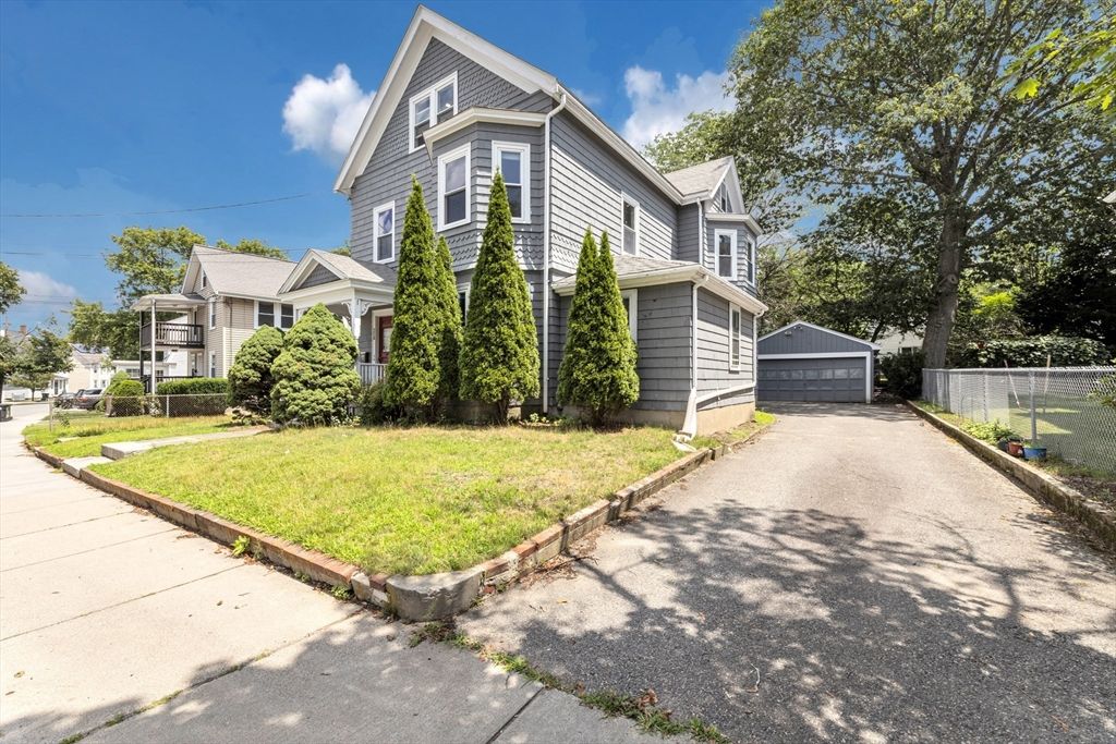 Detached Garage, Exterior