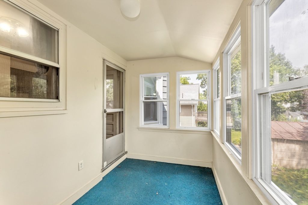 Empty room, Interior, Sun Room