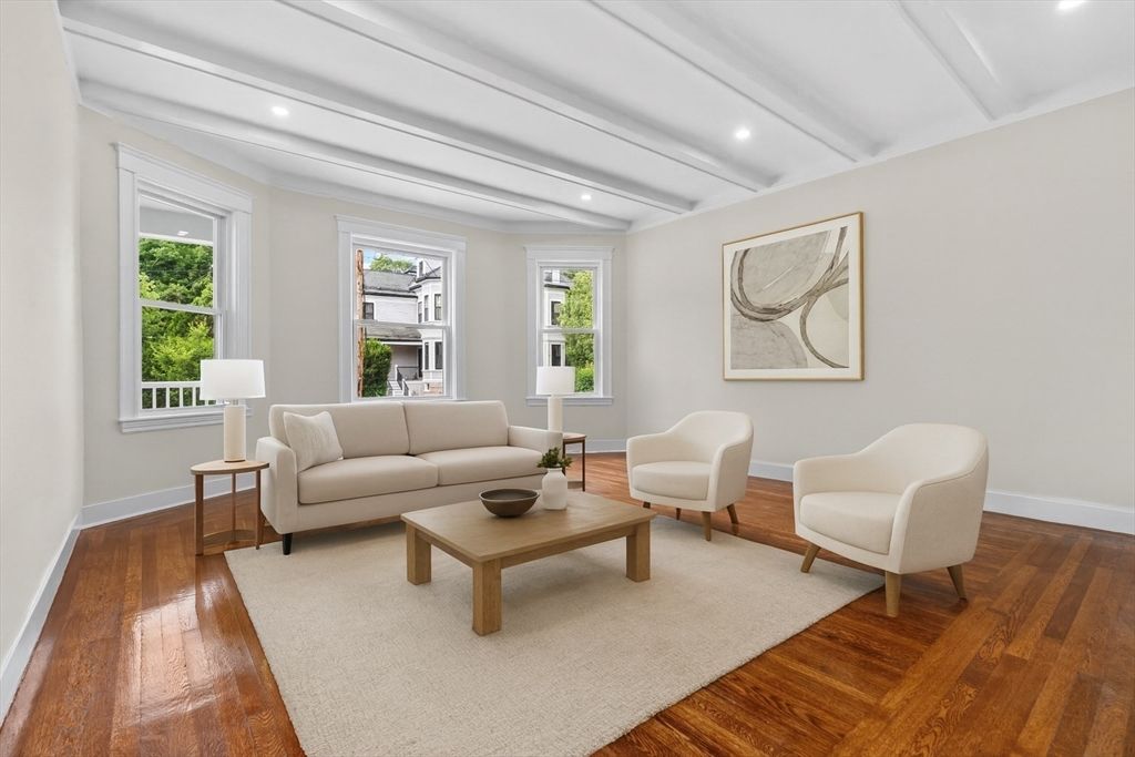 Interior, Living room, Recessed Lighting, Wood Texture Flooring