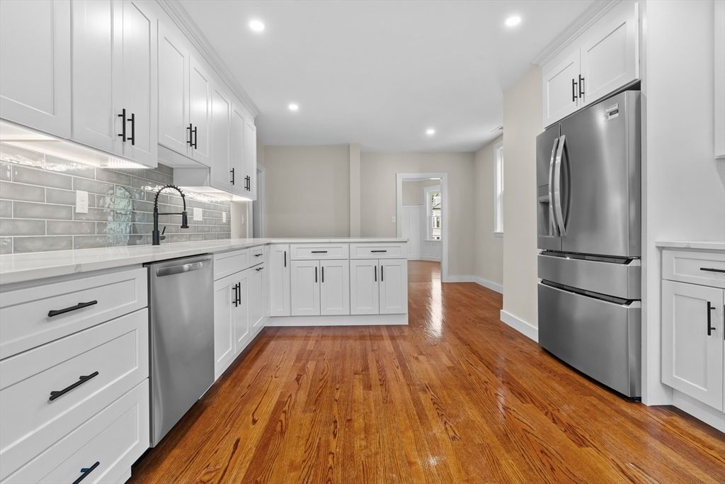 Interior, Kitchen, Recessed Lighting, Wood Texture Flooring