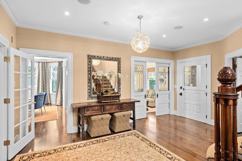 Chandelier, Interior, Recessed Lighting, Wood Texture Flooring